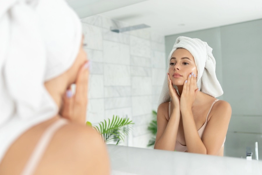 Entenda sobre a importância do skincare e aprenda como fazer em casa!